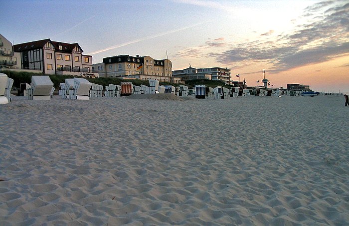 Strand in der Abenddämmerung
