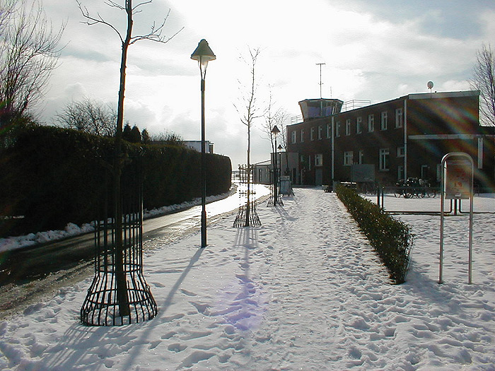 Auf dem Weg zum Flugplatz