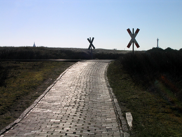 Bahn&uuml;bergang im Westen