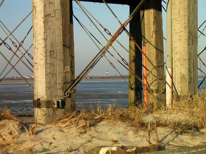 Blick vom Anleger zum Dorf