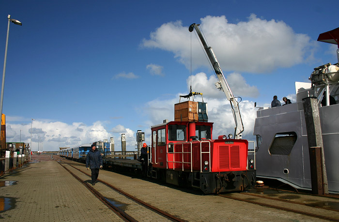 Lok &raquo;399 107-2&laquo; am Anleger