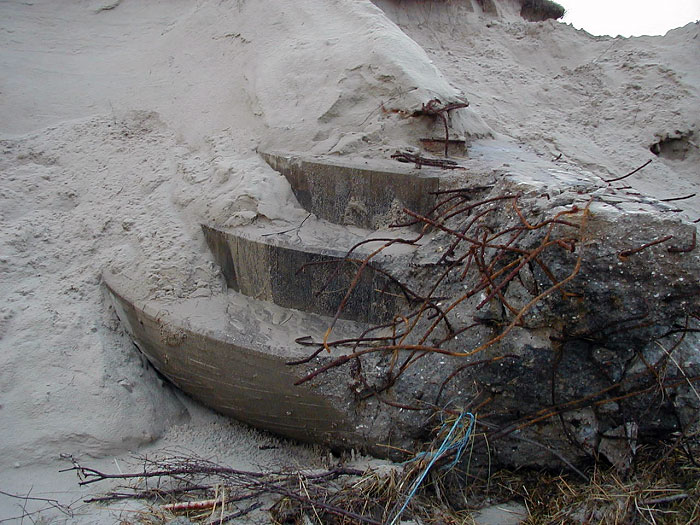 Bunkerreste in den D&uuml;nen