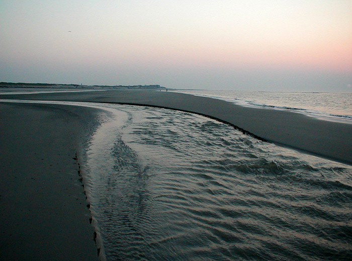 Priel in der Abendd&auml;mmerung