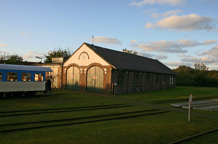 Lokschuppen am Bahnhof