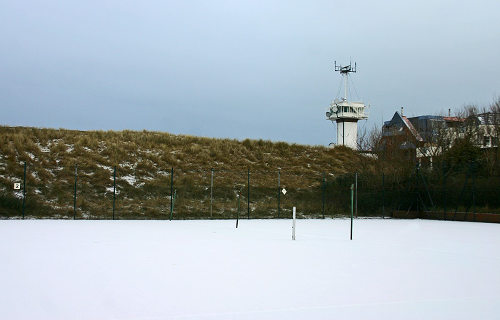 Tennispl&auml;tze im Schnee