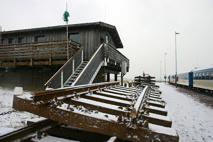 Westanleger mit Yachtclub-H&uuml;tte