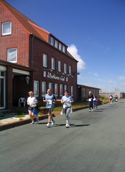 Vor dem Westturm-Café