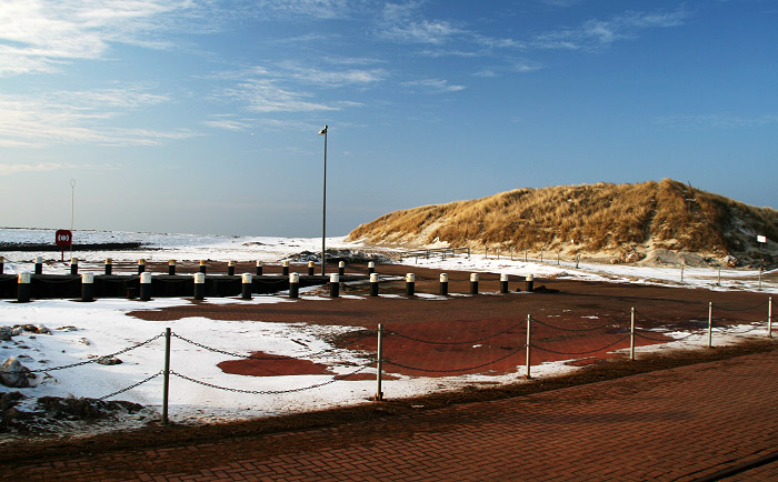 Schnee am Westanleger