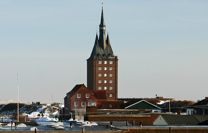 Westdorf mit Westturm-Caf&eacute; und Westturm