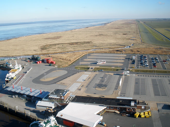 Luftaufnahme vom Hafen Harlesiel