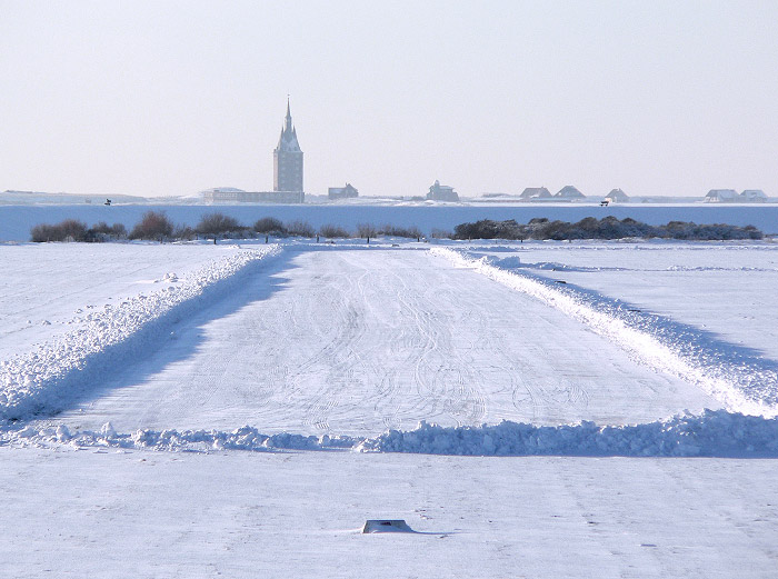 Start- und Landebahn im Ostinnengroden