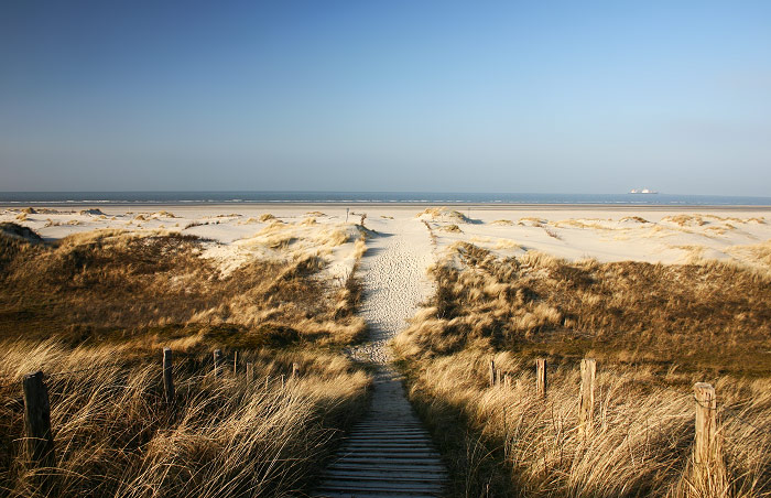 Oststrand von der D&uuml;nen&uuml;berwegung aus gesehen
