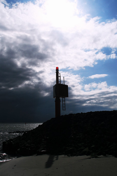 Buhne W im Gegenlicht