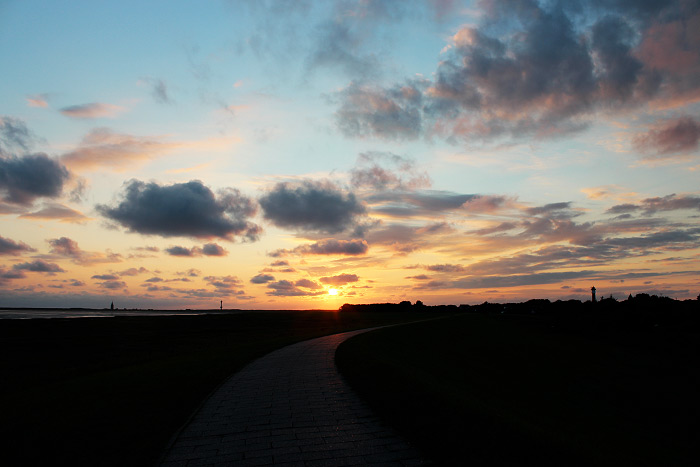 Sonnenuntergang am Dorfgrodendeich