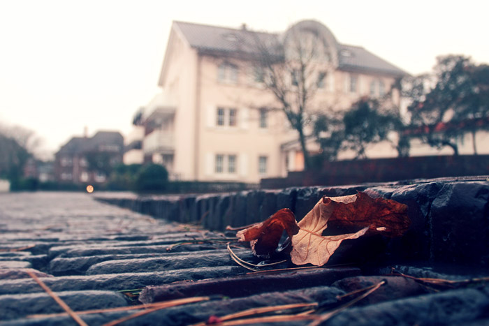 Bordstein der Westingstra&szlig;e