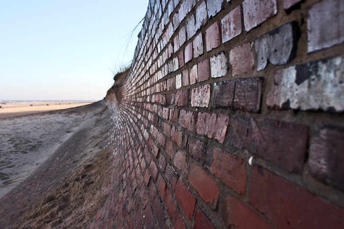 Alte Strandmauer &ouml;stlich des Hauptstrandes