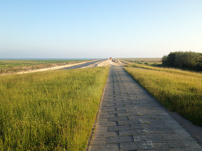 Erh&ouml;hung des Ostgrodendeiches