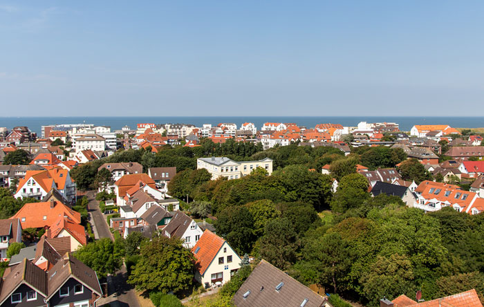 Dorfplatz vom Leuchtturm aus gesehen