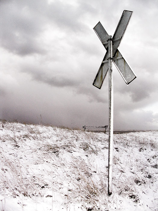 Andreaskreuz am Deich