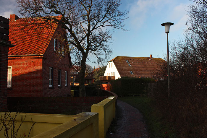 Durchgang von der Siedlerstra&szlig;e zur R&ouml;singstra&szlig;e