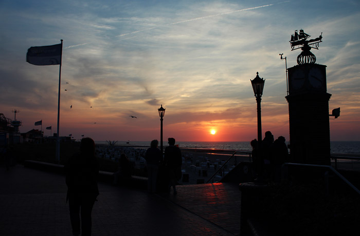 Sonnenuntergang an der Uhr
