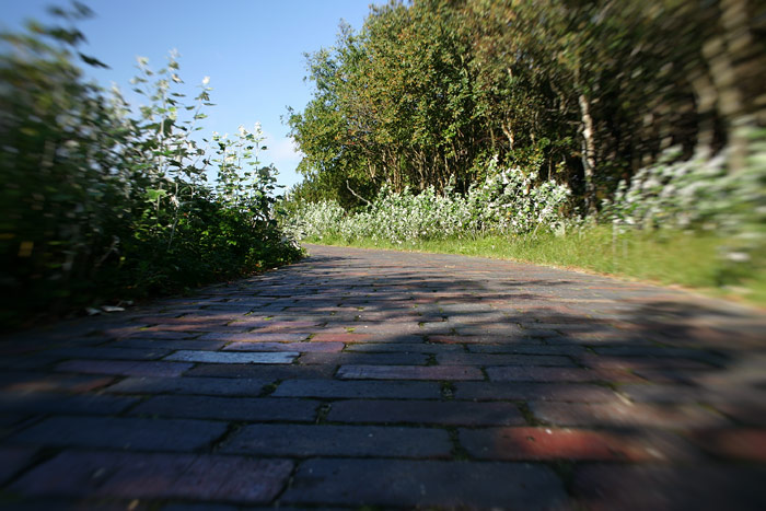 Fu&szlig;weg zum Westen