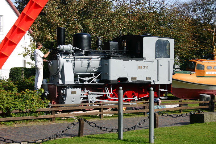 Lok &raquo;99&nbsp;211&laquo; w&auml;hrend der Restaurierung