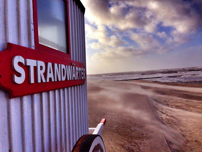 Strandw&auml;rter-Badekarre