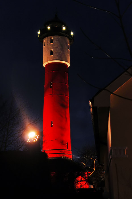 Alter Leuchtturm in der Abendd&auml;mmerung