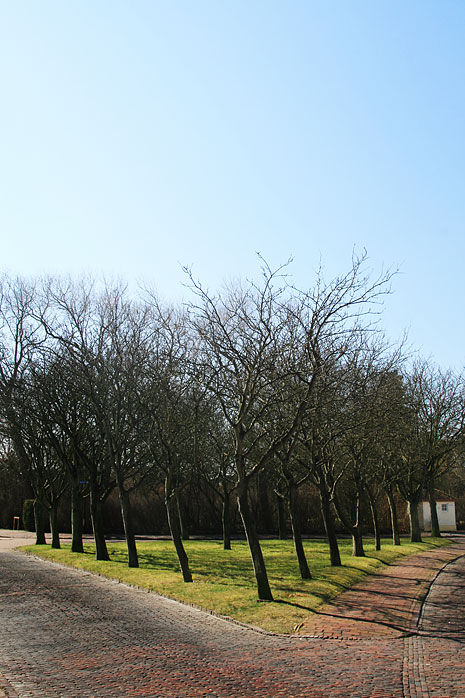 Verkehrsinsel an der Bahnhofstra&szlig;e