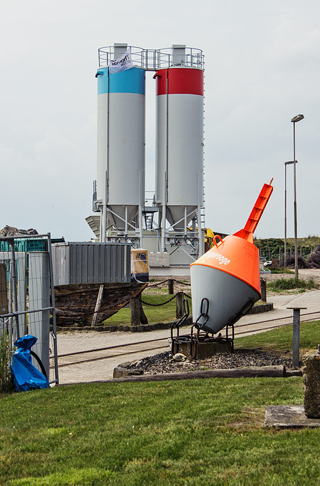 Zementsilos auf dem WSA-Schirrhof