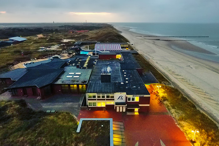 Kurmittelhaus, Hallen- und Freibad