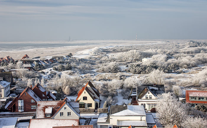 Osterd&uuml;nen vom Leuchtturm aus gesehen