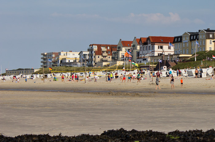 Hauptstrand von Nordwesten her gesehen