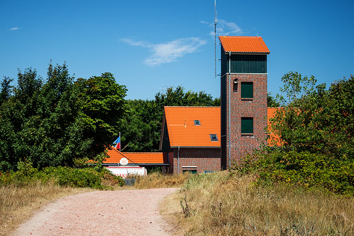 Feuerwehrgeb&auml;ude von S&uuml;den her gesehen