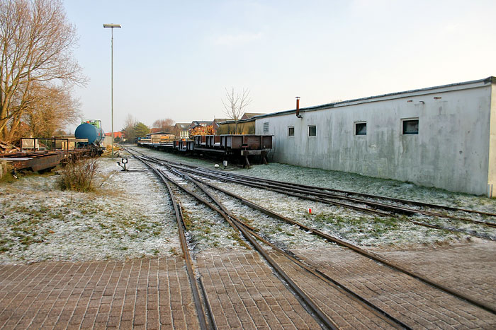 Blick vom Bahn&uuml;bergang nach Osten