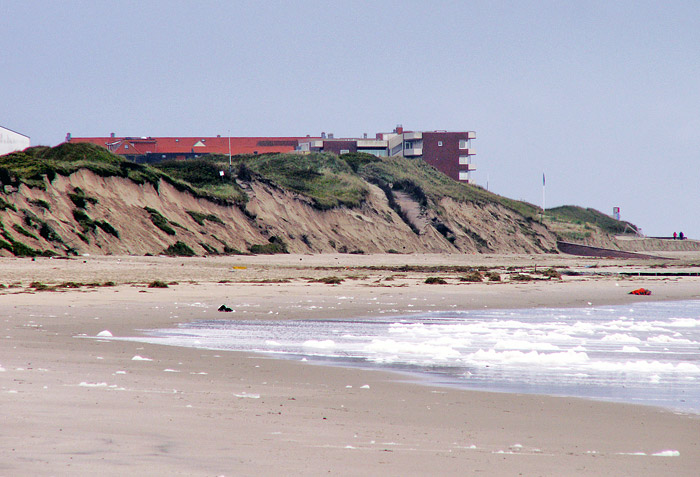 Strand und D&uuml;nen nach der Sturmflut