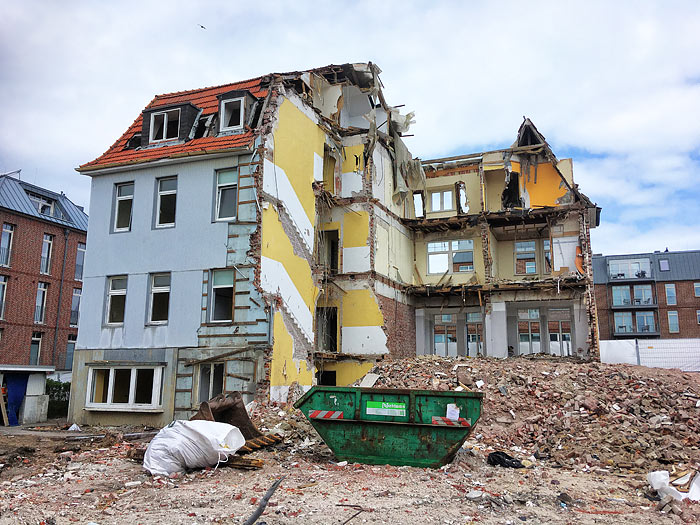 Abri&szlig;arbeiten am Haus Seeblick