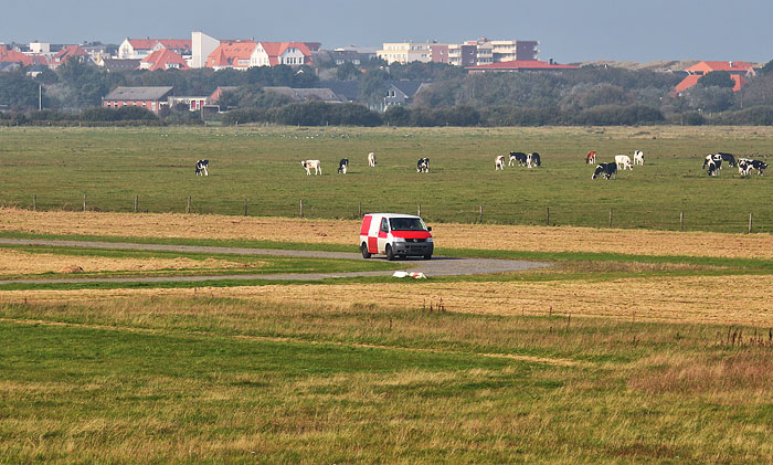 Flugplatz-Feuerwehr auf dem Taxiway