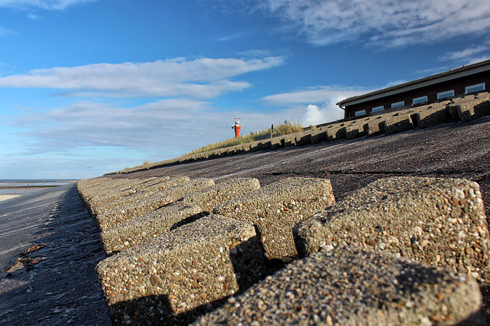Wellenbrecher auf dem Westdeckwerk