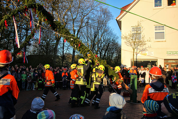 Maibaumaufstellen 2018
