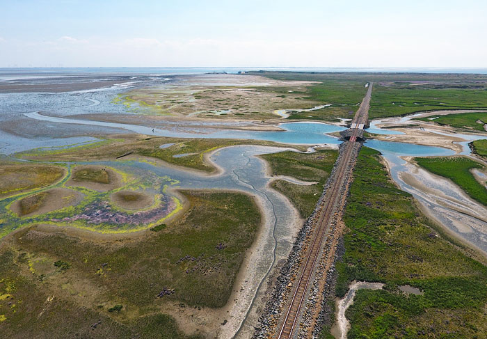 Bahngleise und Aalkuhlen