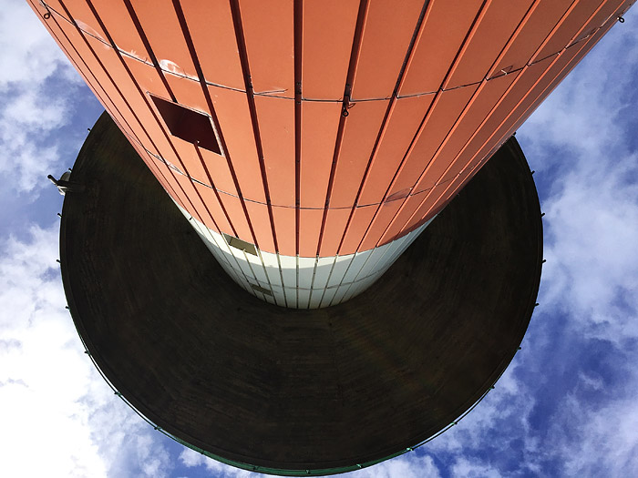 Am Fu&szlig; des Neuen Leuchtturms