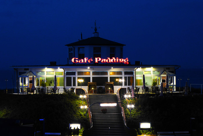 Caf&eacute; Pudding am Abend