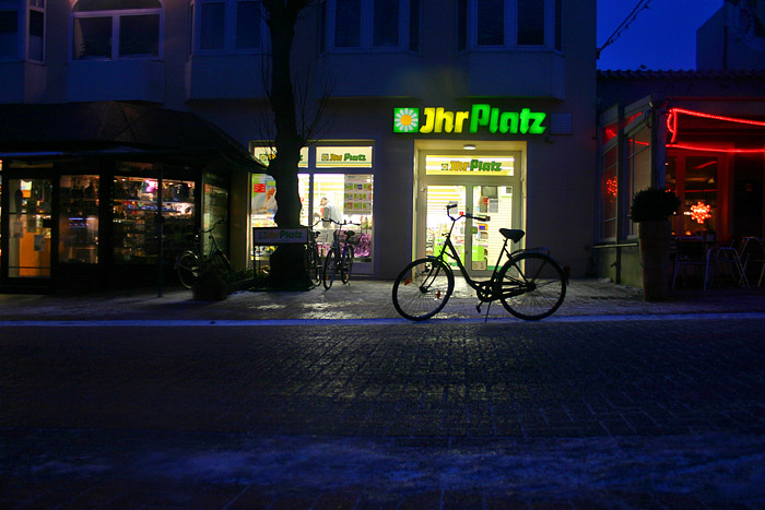 IhrPlatz-Drogeriemarkt in der Zedeliusstra&szlig;e