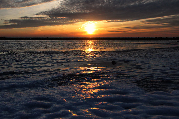 Eisiger Sonnenuntergang