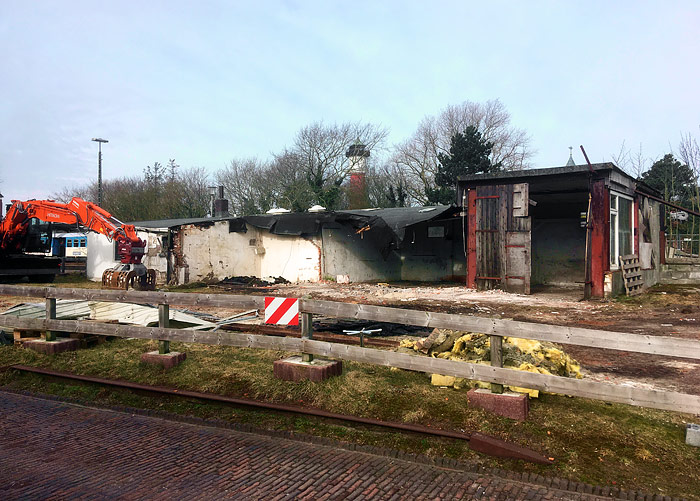 Abbrucharbeiten am ADN-Geb&auml;ude