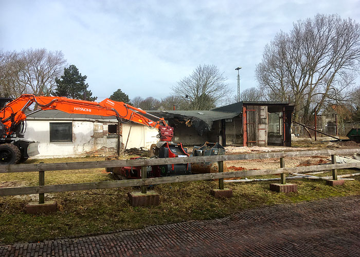 Abbrucharbeiten am ADN-Geb&auml;ude