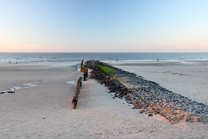 Buhne M bei Niedrigwasser