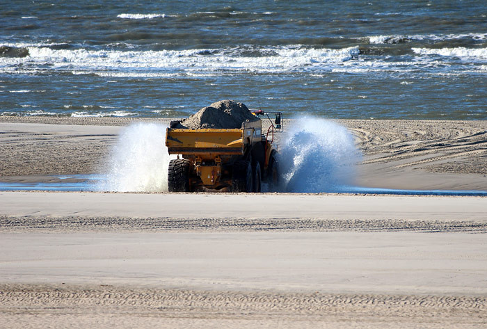 Wasserspiele mit dem Dumper